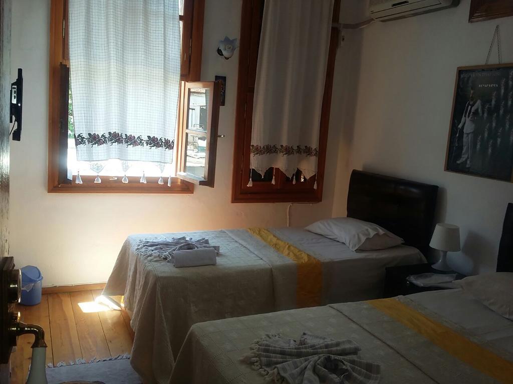 Ayfada Cafe & Pension Ayvalik Ruang foto